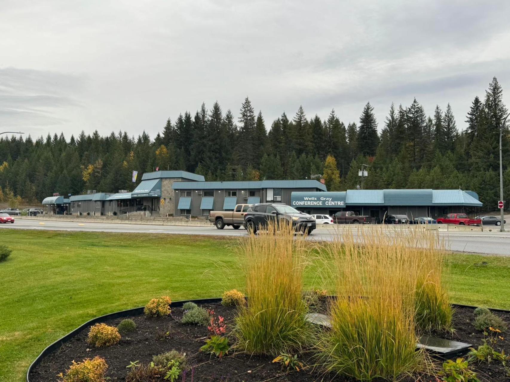 Wells Gray Inn Clearwater Exteriér fotografie