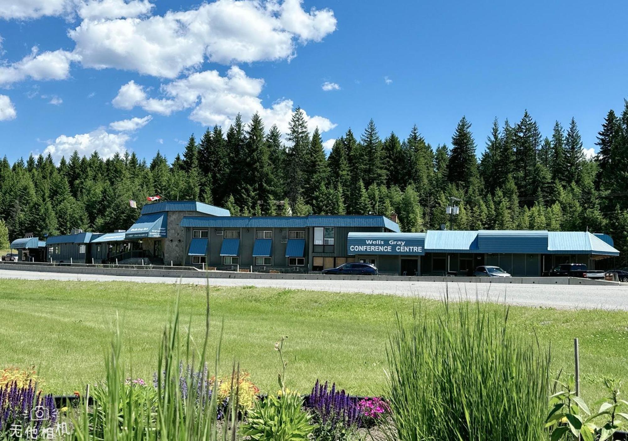 Wells Gray Inn Clearwater Exteriér fotografie